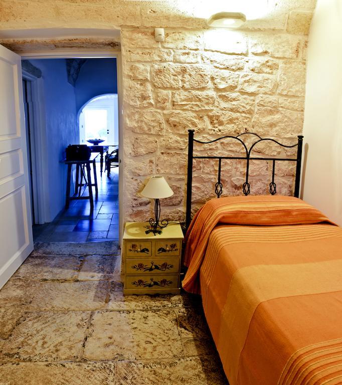 أوستوني La Vecchia Tabaccheria B&B الغرفة الصورة